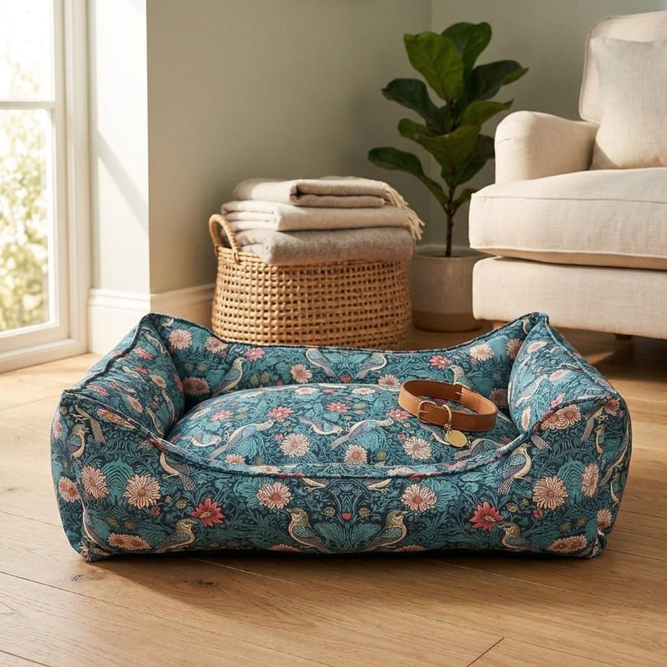Tetbury Songbird Bolster Dog Bed - Pawlunova