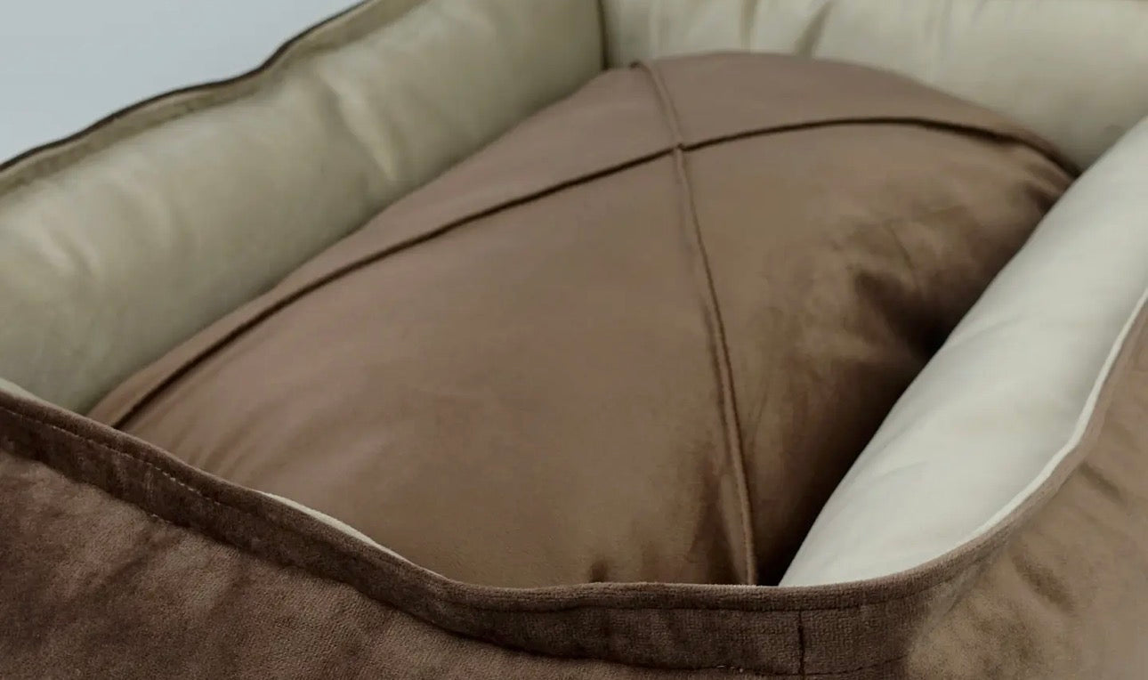 The Balmoral Reversible Nest Bed