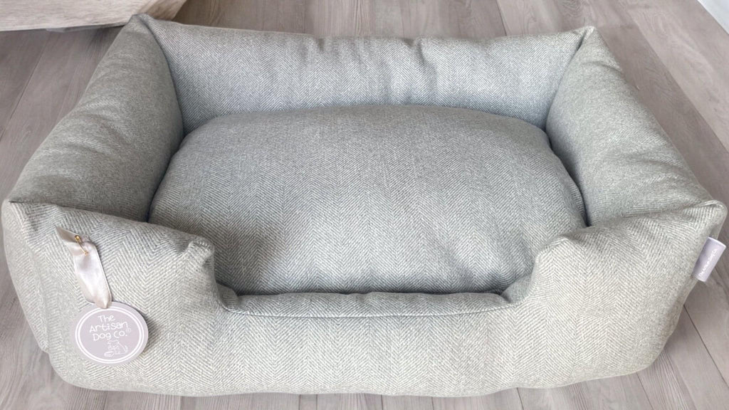 Crummock Herringbone Nest Dog Bed - Pawlunova