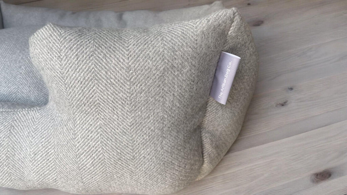Crummock Herringbone Nest Dog Bed - Pawlunova