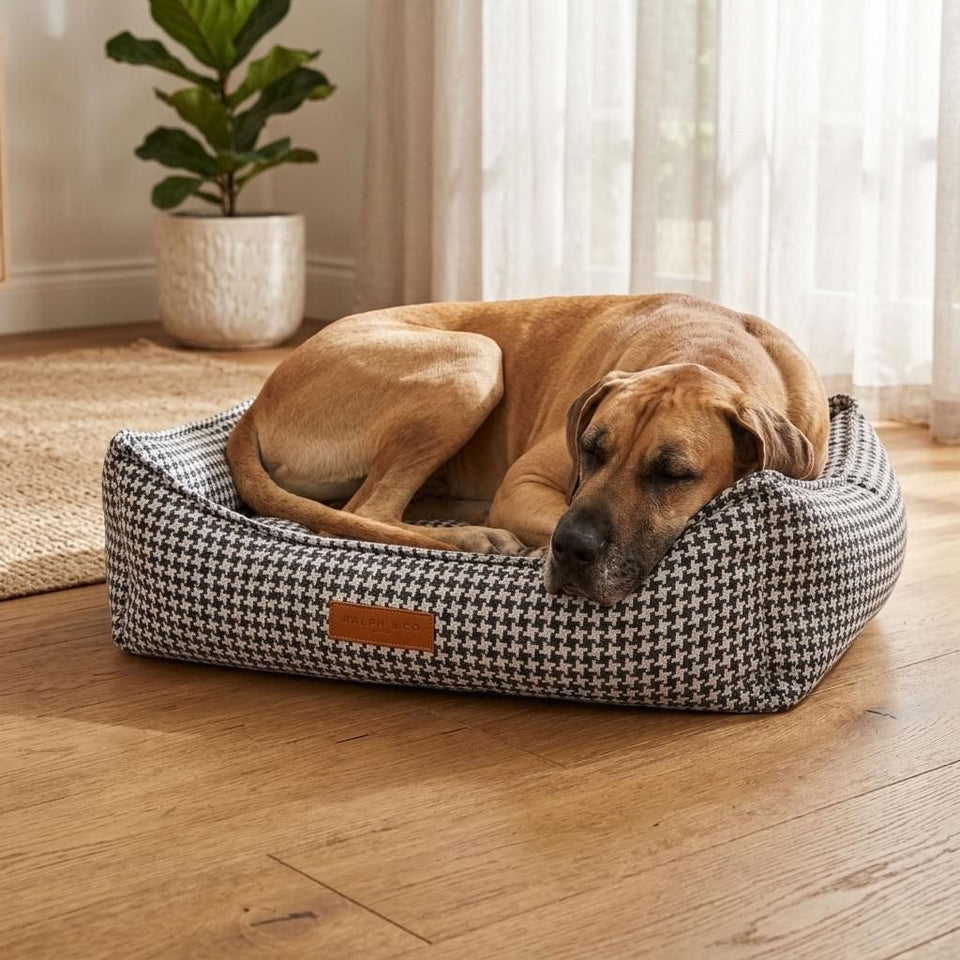 Kentmere Houndstooth Bolster Dog Bed - Pawlunova